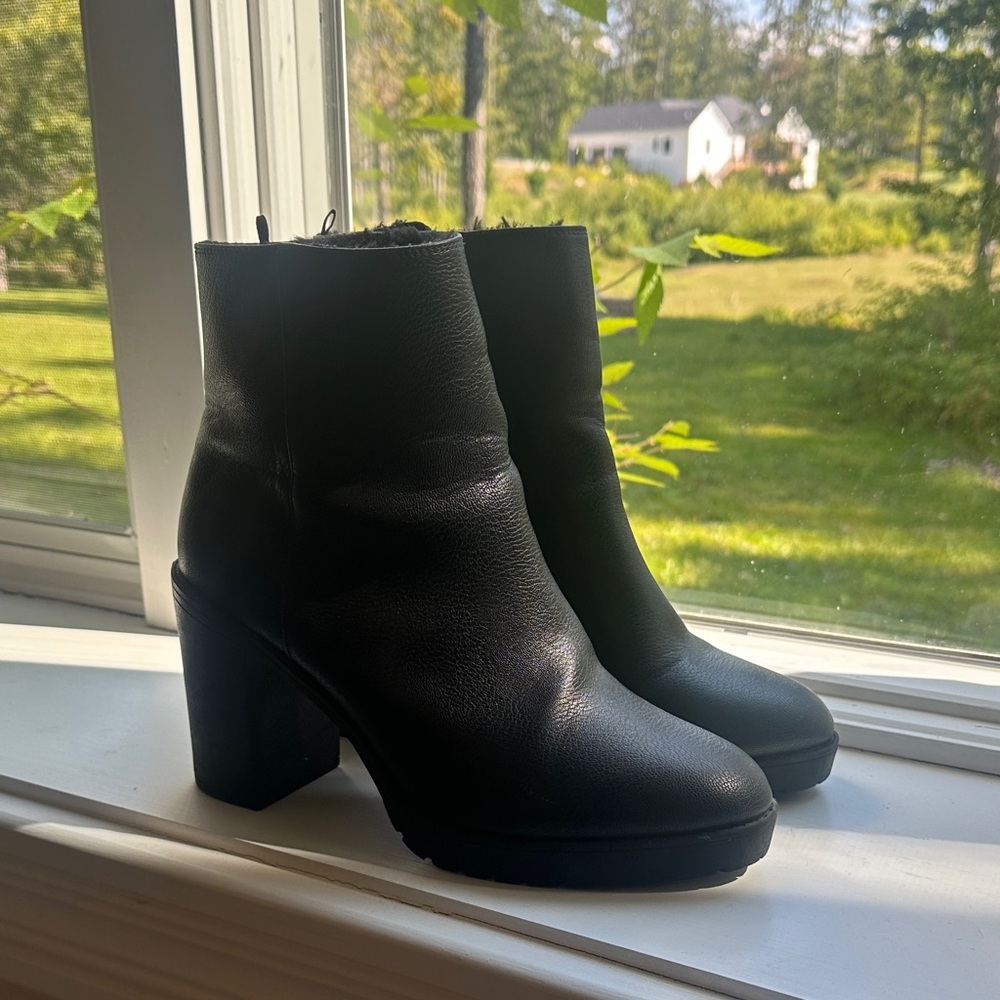 Black Women's Ankle Boots